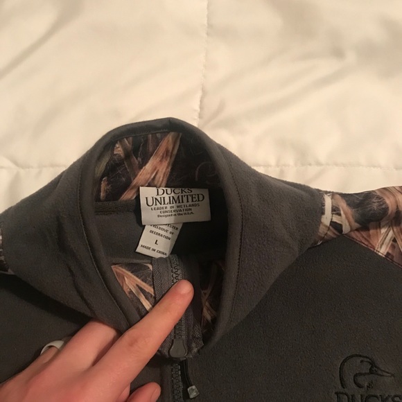 NWOT Ducks Unlimited Zip up fleece - Picture 2 of 4